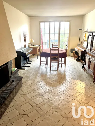 Maison à Maisons-Alfort (94700)
