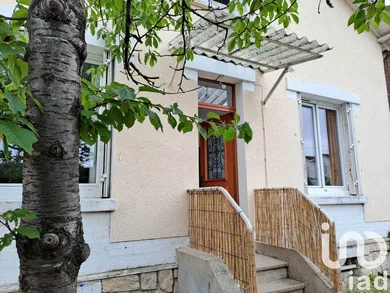 Townhouse at Vineuil-Saint-Firmin (60500)