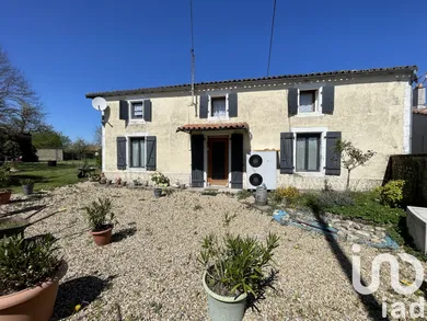 Maison de village à Asnières-en-Poitou (79170)