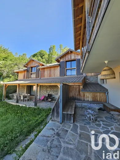 Châlet à Saint-Apollinaire (05160)