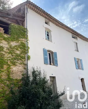 Village house at Montferrat (83131)