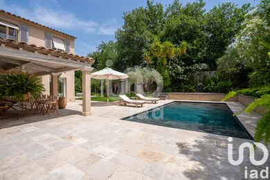 Maison à Saint-Tropez (83990)