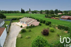 House at Montagnat (01250)