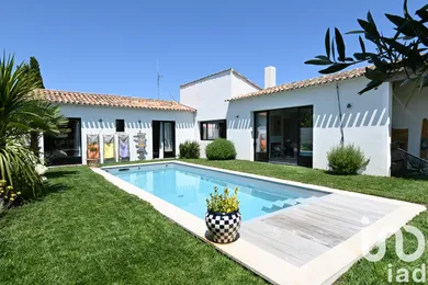 Maison d'architecte à Saint-Martin-de-Ré (17410)