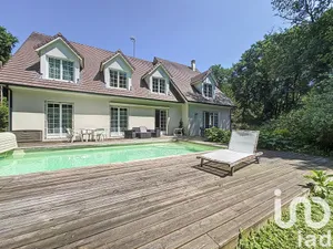 Demeure à Dampierre-en-Yvelines (78720)