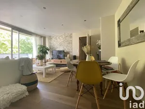 Apartment at Marly-le-Roi (78160)
