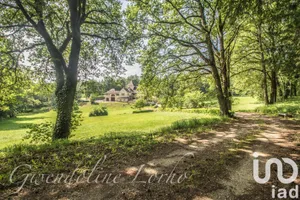 Demeure à Puy-l'Évêque (46700)