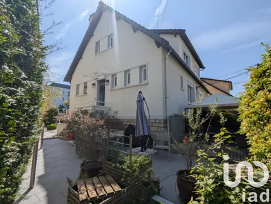 Maison à Les Clayes-sous-Bois (78340)