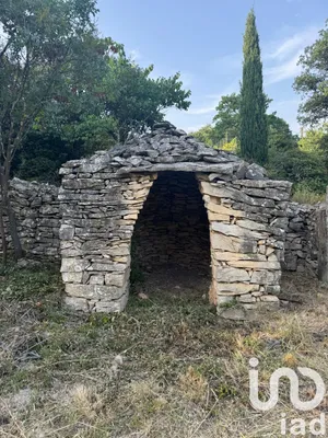 Land at Nîmes (30900)