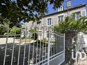 Maison à Saint-Sauveur-Villages (50490)