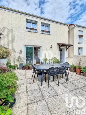 Triplex at Combs-la-Ville (77380)