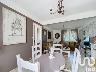Traditional house in Uzel (22460)