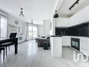 Duplex at Drancy (93700)