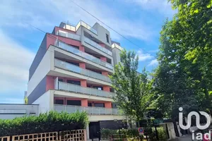 Apartment at Noisy-le-Sec (93130)