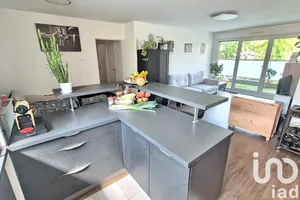 Apartment at Noisy-le-Sec (93130)