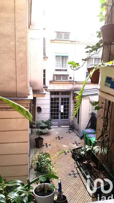 Apartment in Paris (75019)