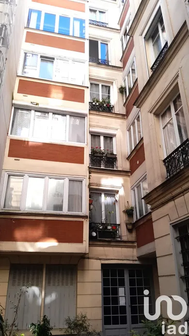 Apartment in Paris (75019)