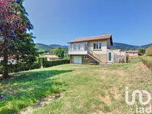 House at PELUSSIN (42410)