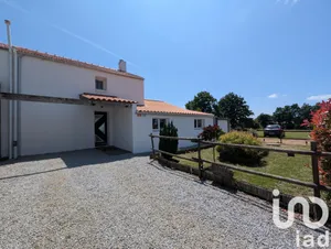 Maison à Coëx (85220)