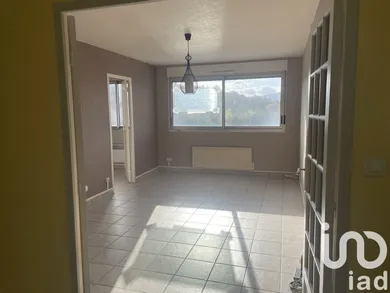 Apartment in Saint-Étienne (42000)