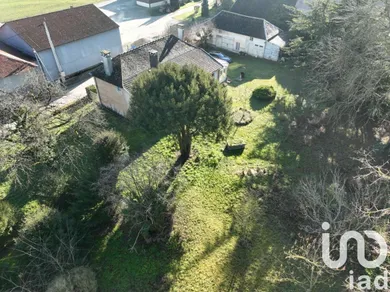 House in Pougy (10240)