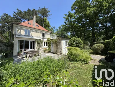 House at LA CELLE-SAINT-CLOUD (78170)
