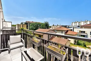 Apartment at Saint-Priest (69800)