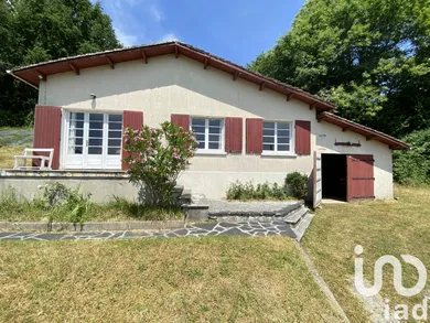 Maison de village à Rougnac (16320)