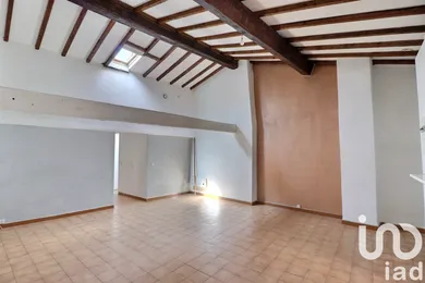 Apartment in Le Beausset (83330)