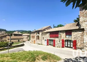 Maison de village à Les Salelles (07140)