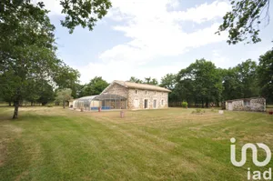 Traditional house at Saugnac-et-Muret (40410)