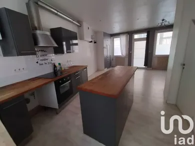 Maison de ville à Bourgoin-Jallieu (38300)