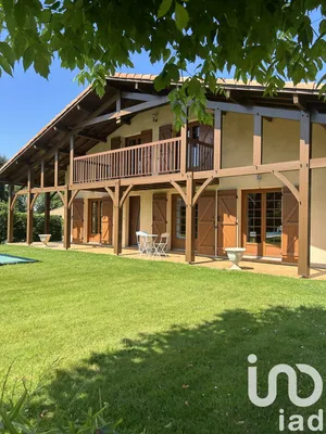 Maison traditionnelle à Lesperon (40260)