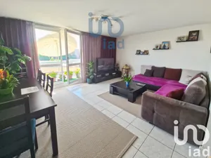 Apartment at Noisy-le-Grand (93160)