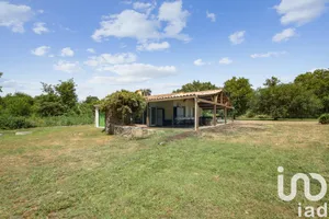 Maison à Roquebrune-sur-Argens (83520)