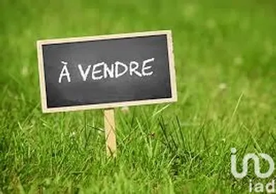 Land at Meaux (77100)