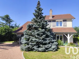 House at Longeault (21110)