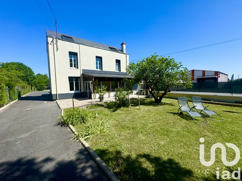 Maison 9 pièces 165 m² · à La Chapelle-Saint-Mesmin · 165 m² · 425 500 €