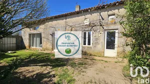 Maison de village à Bioussac (16700)