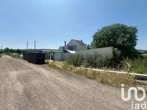 Land in Mezieres sur seine  (78970)