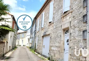 Maison de village à Bassac (16120)