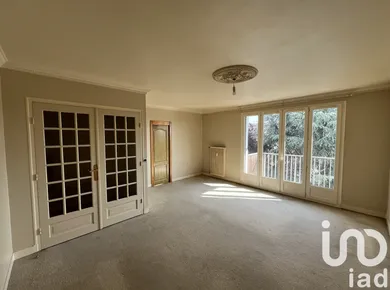 Apartment at Livry-Gargan (93190)