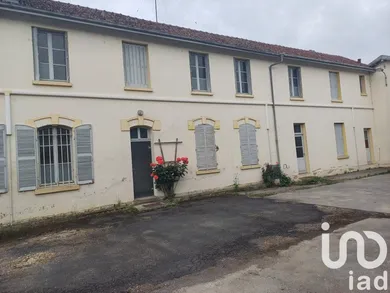 Building at La Porte du Der (52220)