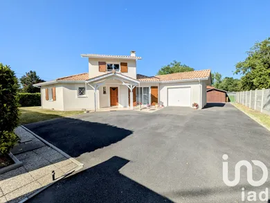 House at La Teste-de-Buch (33260)