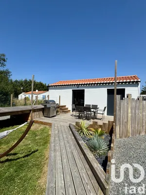 House at Saint-Urbain (85230)