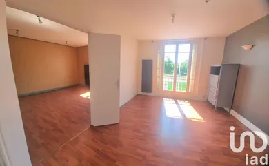 Apartment at Nanterre (92000)