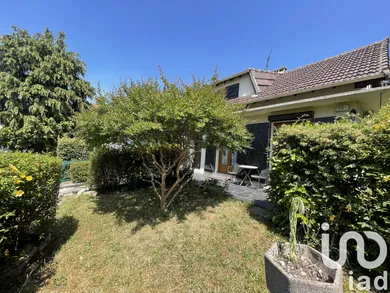 Maison traditionnelle à Vaujours (93410)