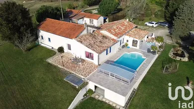 Park home at Condéon (16360)