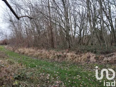 Terrain à bâtir à Vézilly (02130)