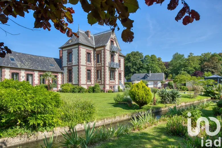 Maison 18 pièces 450 m² · à Ouville-la-Rivière · 450 m² · 999 000 €